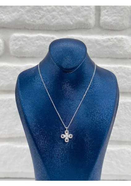 Spor Çiçek Modeli Kadın Gümüş Kolye - Çiçek Kolye