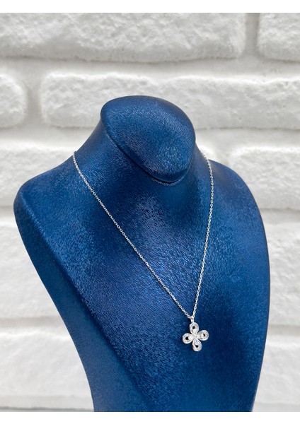 Spor Çiçek Modeli Kadın Gümüş Kolye - Çiçek Kolye modelleri