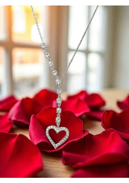 Taşlı Kalpli 925 Ayar Gümüş Y Kolye – Romantik ve Zarif Tasarım modelleri