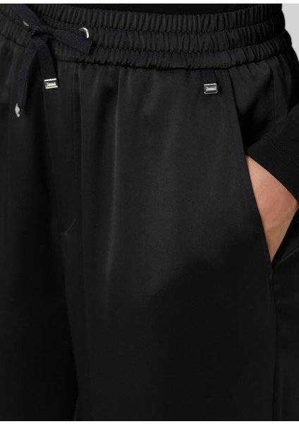 Siyah Pantolon