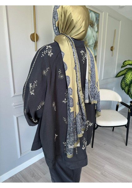 Orfeo Negro Taş Işlemeli Kimono ve Pantolon Ikili Takım fırsatları