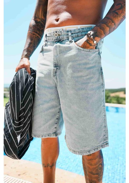 Erkek Süper Baggy Fit Bermuda Jean Şort Açık Mavi fiyatları