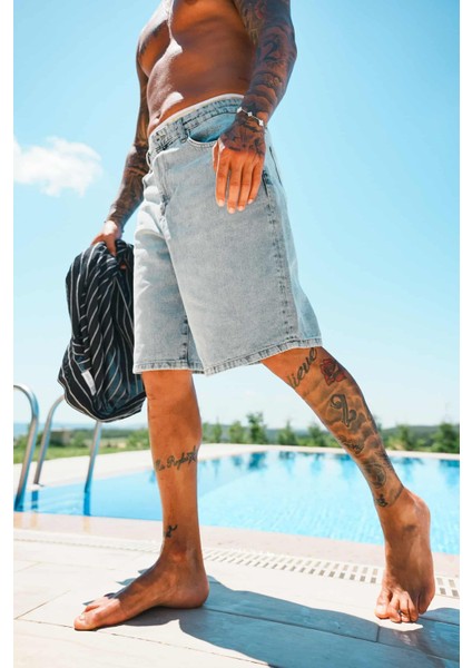 Erkek Süper Baggy Fit Bermuda Jean Şort Açık Mavi indirimleri