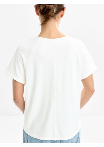 V-Yaka Basic T-Shirt fırsatları