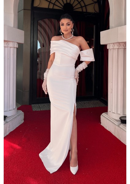 Atlas Organze Kumaş Kayık Yaka Abiye Elbise - Beyaz