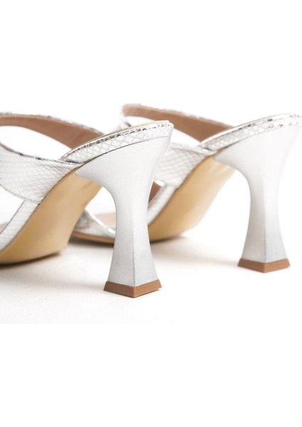 Lumière Fransız Topuk Terlik fırsatları