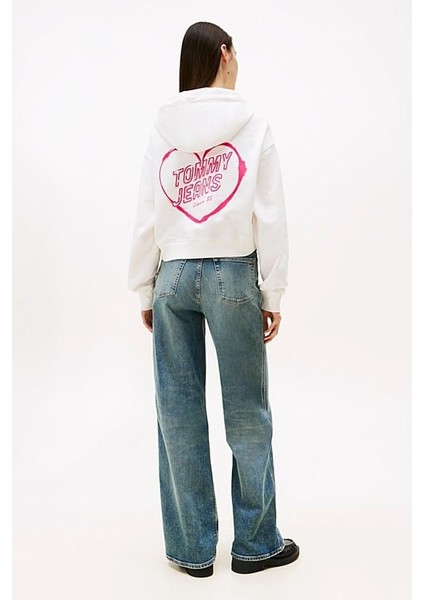 Kadın Relaxed Fit Sırtı Kalp Baskılı Cropped Sweatshirt - Ekru fırsatları