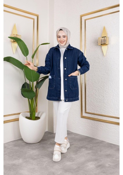 Kadın Cepli Düğmeli Kot Ceket