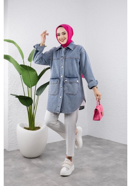Kadın Cep Detaylı Düğmeli Denim Kot Ceket