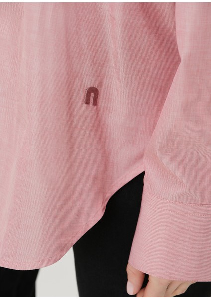 Pembe Gömlek
