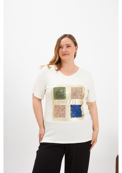 Pul Payet Dört Renk Bloklu Büyük Beden Tişört Ekru