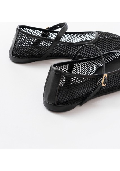 6325 Siyah Fileli Baret Toka Detaylı Günlük Kadın Babet indirimleri