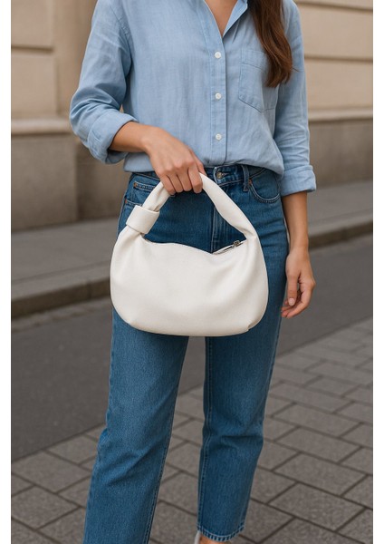 Şık ve Kullanışlı Siyah Kadın Kol Çantası Günlük ve Özel Günler Için Ideal