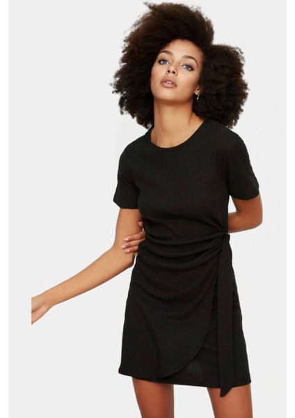 Rahat ve Şık Örme Mini Elbise Bisiklet Yaka Bağlama Detayı Uzun Ömürlü Trend Tasarım