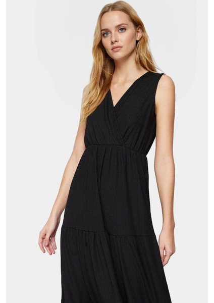 Maxi Boy Örme Elbise V Yaka Çiçek Desen Rahat Kalıp Yazlık ve Şık Zarifane Tasarım