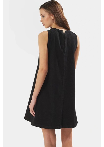 Pamuk Denim Mini Elbise Rahatlığı ve Şıklığı Bir Arada Profesyonel Görünüm Özel Tasarım fiyatları