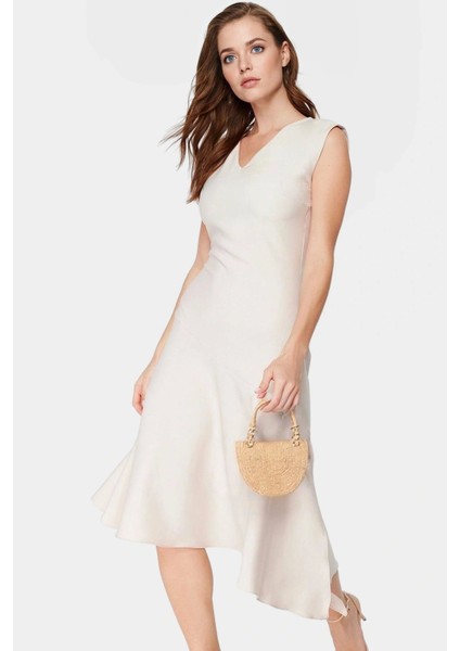 Rahat ve Şık Midi Elbise Polyester Elastan Dokuma Kumaş Konforlu Kesim Günlük Kullanım Için modelleri