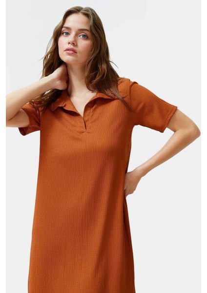 Rahat Kalıp Örme Midi Elbise Yazlık Polyester Kumaş Polo Yaka Kısa Kol Premium Kalite
