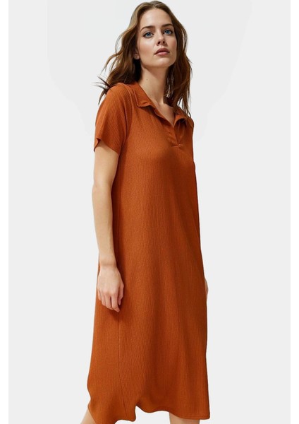 Rahat Kalıp Örme Midi Elbise Yazlık Polyester Kumaş Polo Yaka Kısa Kol Premium Kalite fiyatları