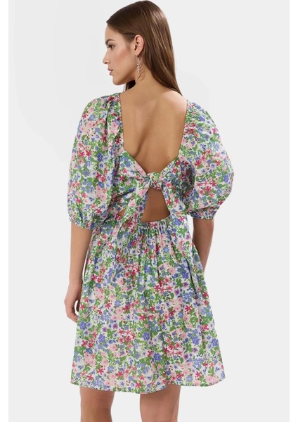 Dokuma Polyester Mini Elbise Çiçekli Desen Belden Kalp Yaka Yaz Şık Görünüm Modern Stil