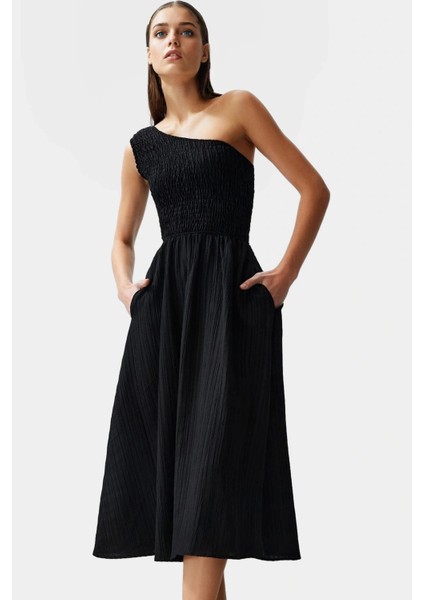 Şık ve Rahat Yazlık Midi Elbise Tek Omuz Polyester Kaliteli Işçilik Zarifane Tasarım fiyatları