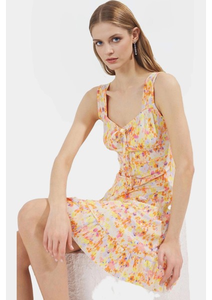 Yazlık Kadın Elbisesi Rahat Şık ve Nefes Alabilir Polyester Mini Elbise Kaliteli Işçilik fiyatları