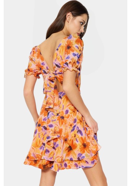 Yazlık Kadın Mini Elbise Polyester Şifon Dokuma Astarlı Şık Görünüm Özenle Seçilmiş Modern Stil modelleri