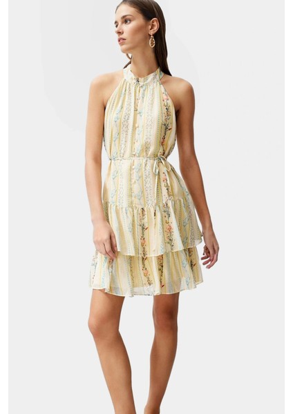 Rahat Mini Elbise Halter Yaka Belden Açılan Etek Dokuma Kumaş Günlük Şık Kaliteli Işçilik fiyatları