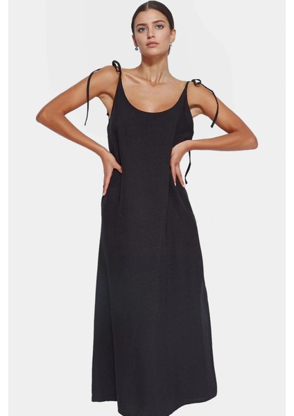 Askılı Midi Elbise Nefes Alan Polyester Kumaş Şık Shift Kesim Günlük Tarz Profesyonel Görünüm