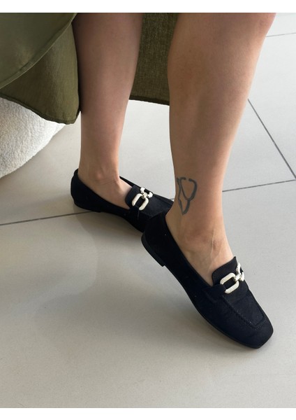 Siyah Süet Görünümlü Zincir Tokalı Loafer fiyatları