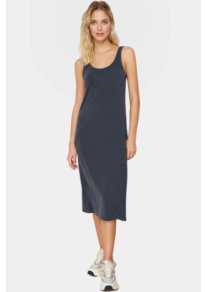 Yazlık Modal Örme Elbise Şık Shift Kalıp Midi Boy Havuz Yaka Trend Tasarım Zarifane fiyatları