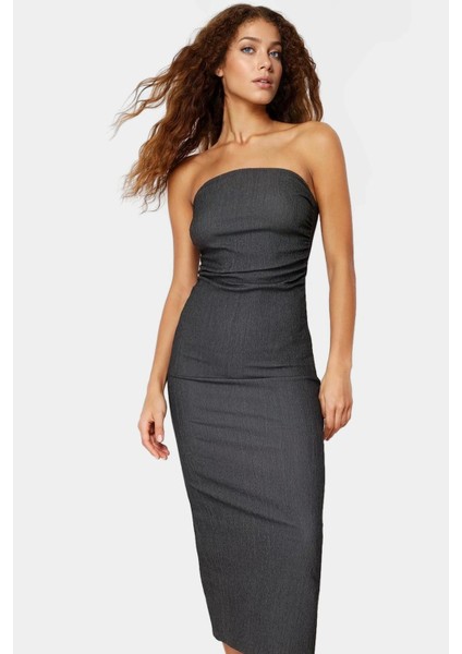 Yazlık Midi Elbise Kolsuz Bodycon Polyester Örme Kumaş Uzun Ömürlü Şık Görünüm fiyatları