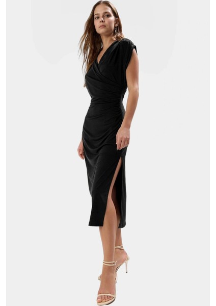 Yazlık Midi Elbise Nefes Alan Örme Kumaş Bodycon Kalıp Kruvaze Rahat ve Şık Görünüm modelleri