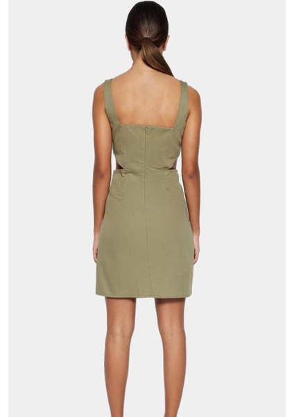 A Line Gabardin Mini Elbise Kolsuz Kare Yaka Cut Out Detay Pamuk Rahat Kullanım modelleri