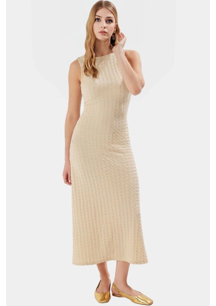 Pamuklu Maxi Elbise V Yaka Sırt Detaylı Bodycon Rahat ve Şık Modern Stil fiyatları