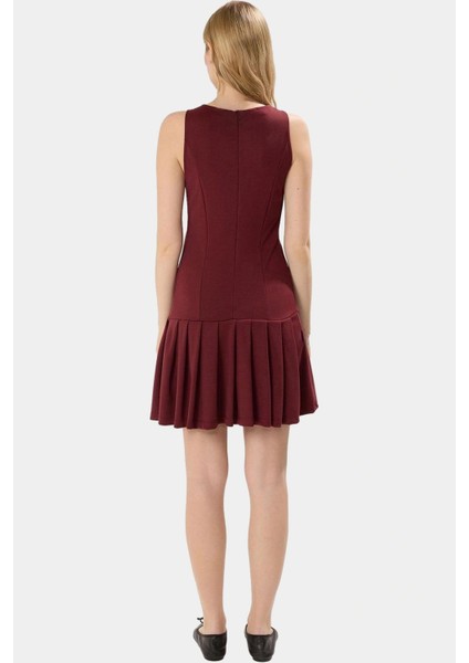 Vücuda Oturan Pili Detaylı Mini Elbise Yazlık Örme Kumaş Zarifane Tasarım Rahat ve Şık fiyatları