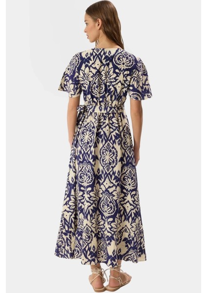 Rahat Kesim Çiçek Desenli Midi Elbise Viskoz Kumaştan Üretilmiştir Mükemmel Uyum