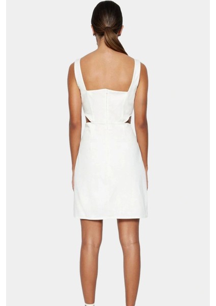 A Line Gabardin Mini Elbise Kolsuz Kare Yaka Cut Out Detay Pamuk Rahat Kullanım modelleri