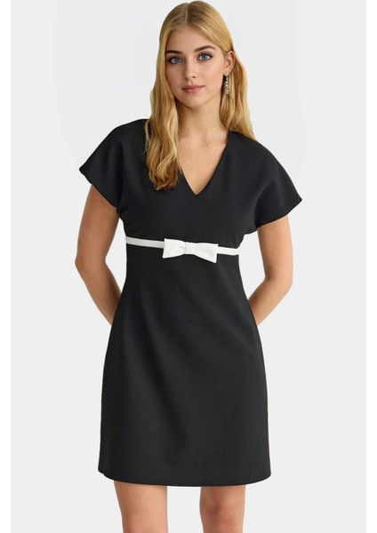 Mini Elbise A Kesim V Yaka Fiyonklu Detay Dokuma Kumaş Rahat Kalıp Yazlık Yüksek Kalite modelleri