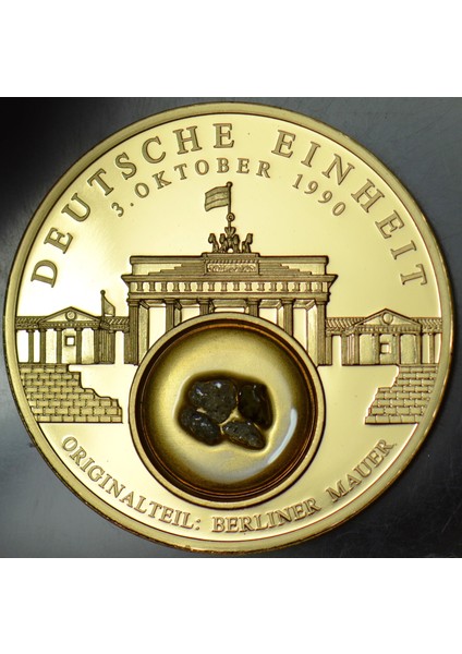 Almanya Orijinal Berlin Duvarı Parçalı Madalyon 1994 Seri Nolu Sertifikalı 50 mm 54 Gr. Altın Kaplama Çil