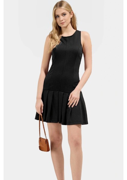 Vücuda Oturan Pili Detaylı Mini Elbise Yazlık Örme Kumaş Zarifane Tasarım Rahat ve Şık modelleri