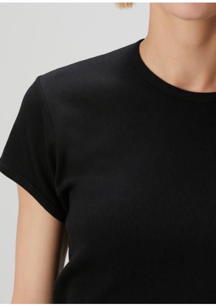 Siyah T-Shirt indirimleri