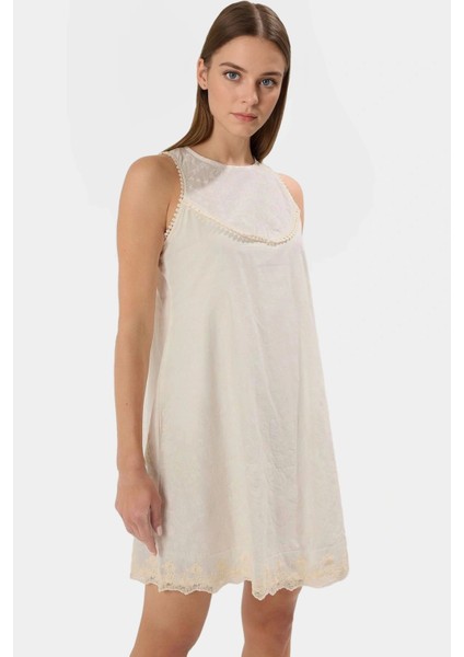 Pamuklu A Line Mini Elbise Dantel Detaylı Yazlık Rahat Günlük Kullanım Profesyonel Görünüm