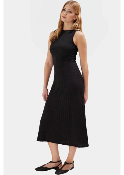Şık Örme Elbise Sırt Dekolteli V Yaka Maxi Boy Nefes Alabilir Kumaş Görünüm