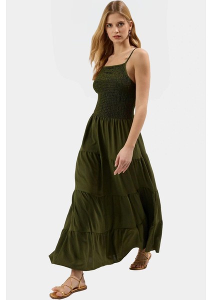 Yazlık Maxi Elbise Rahat Dokuma Kumaş Halter Yaka Gipeli Detay Dayanıklı Malzeme modelleri