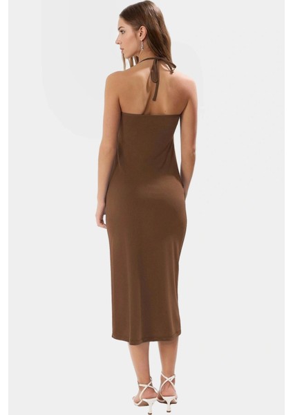 Yazlık Midi Elbise Boyundan Bağlamalı Örme Aksesuar Detaylı Polyester Elastan Özel Tasarım modelleri