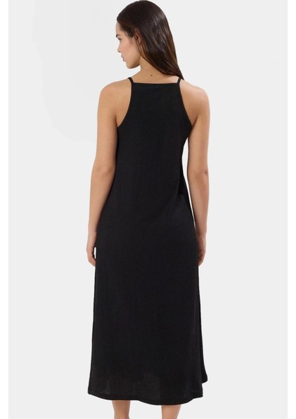 Rahat ve Şık Örme Midi Elbise Halter Yaka Bodycon Kalıp Yırtmaç Detayı Özenle Seçilmiş modelleri