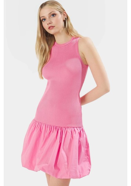Dik Yaka Triko Mini Elbise Skater Kalıp Polyester Kumaş Yazlık Özel Tasarım Premium Kalite modelleri