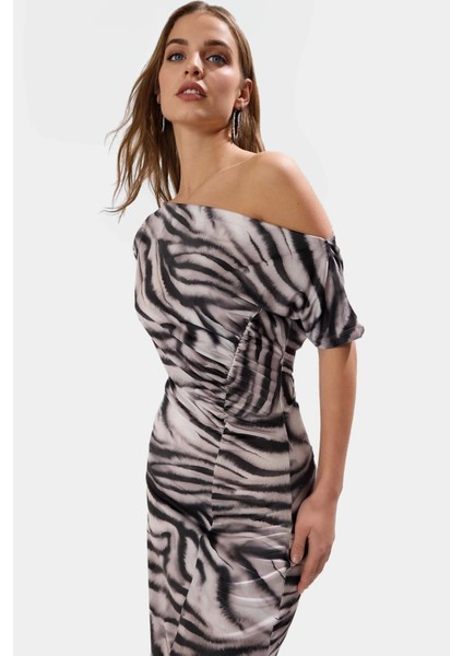 Şık Hayvan Desenli Örme Maxi Elbise Bodycon Kalıp 134 cm Boy Uzun Ömürlü