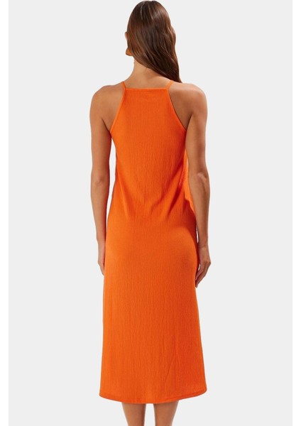 Rahat ve Şık Örme Midi Elbise Halter Yaka Bodycon Kalıp Yırtmaç Detayı Özenle Seçilmiş